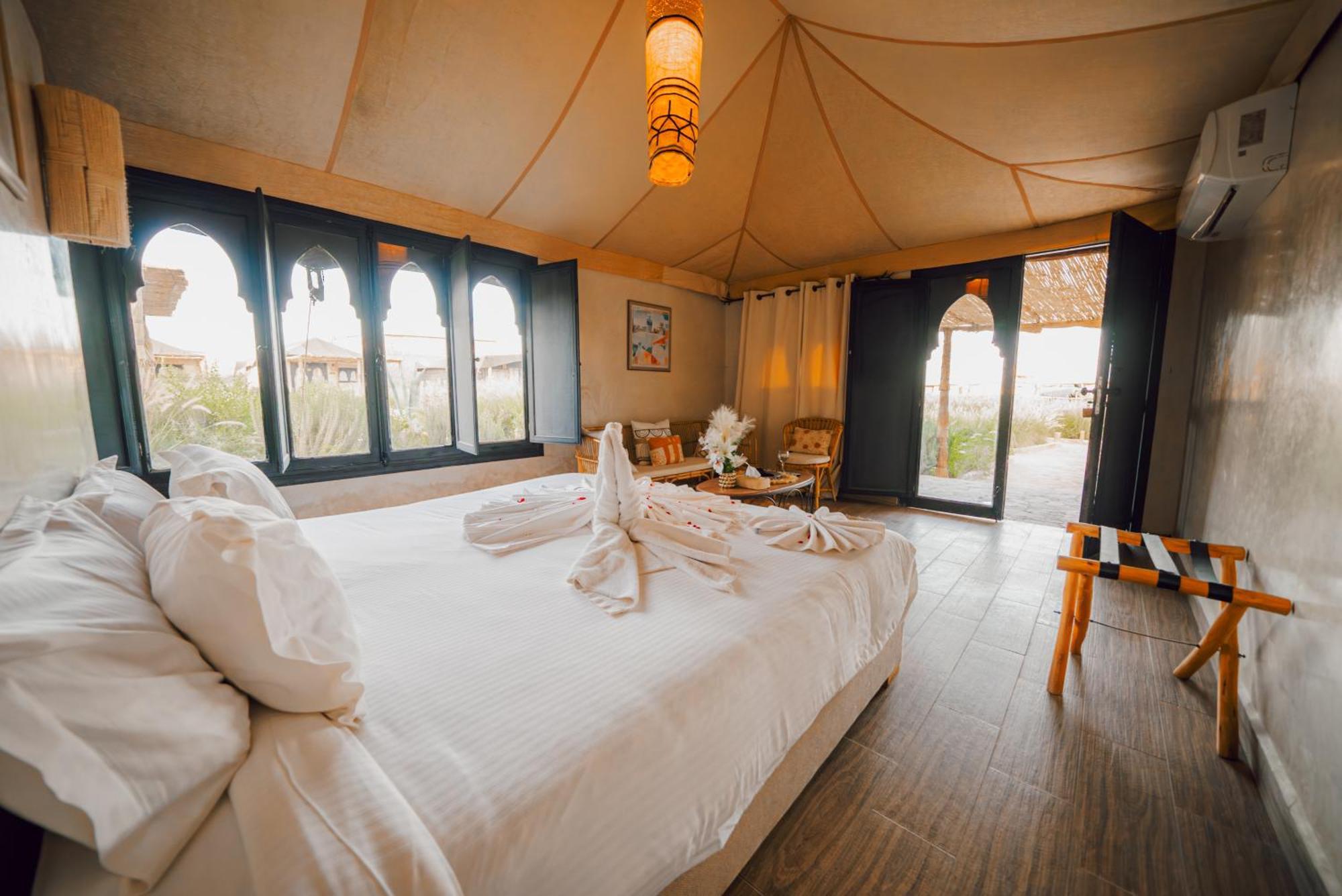 Le Bedouin Agafay Villa Marrakesh Exterior photo